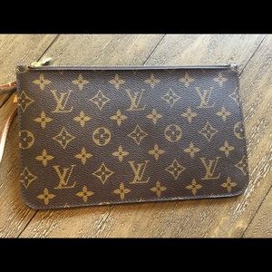 Louis Vuitton Pochette
